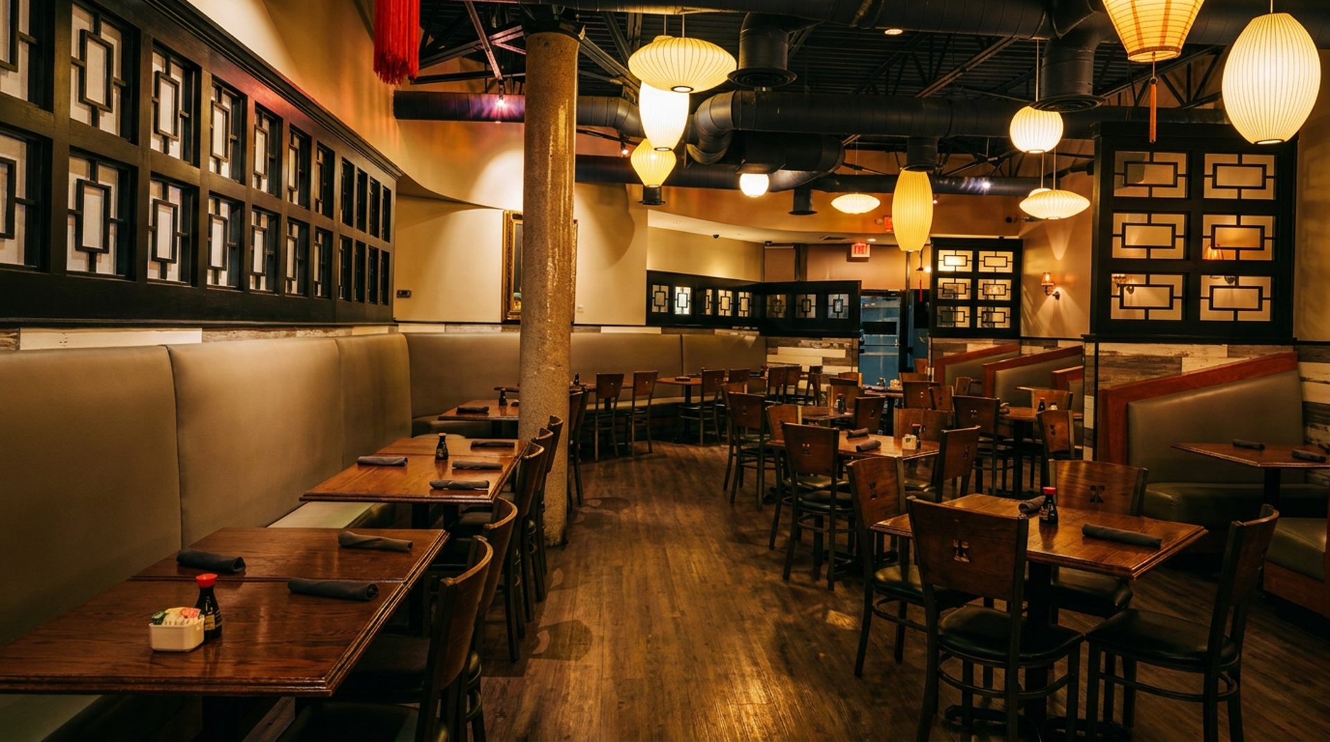 Lanterns, booths, and a warm seat waiting