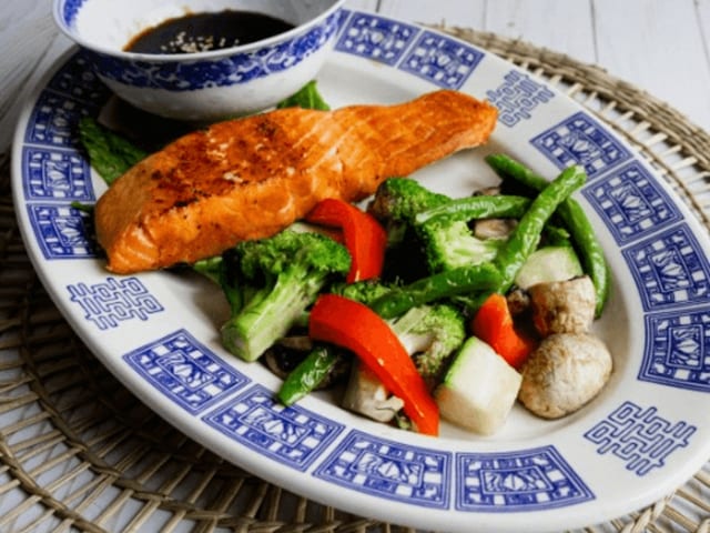 Teriyaki Chicken W/Steamed Veggies.