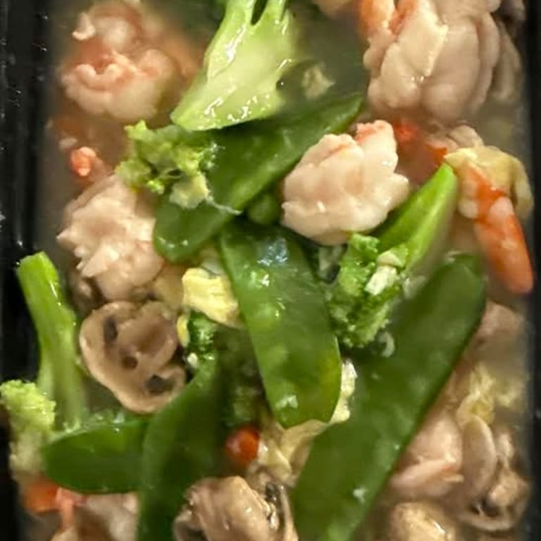 Savor Your Lunch with Us